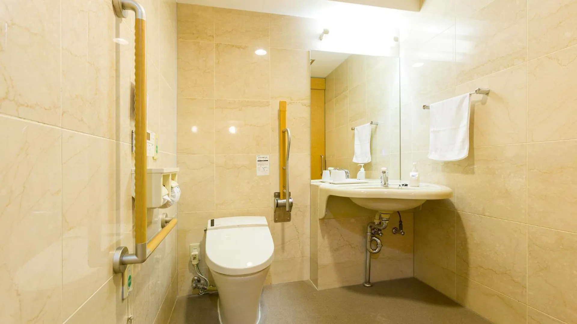 Toyoko Inn Nihombashi Bakurocho Tokyo Hotel